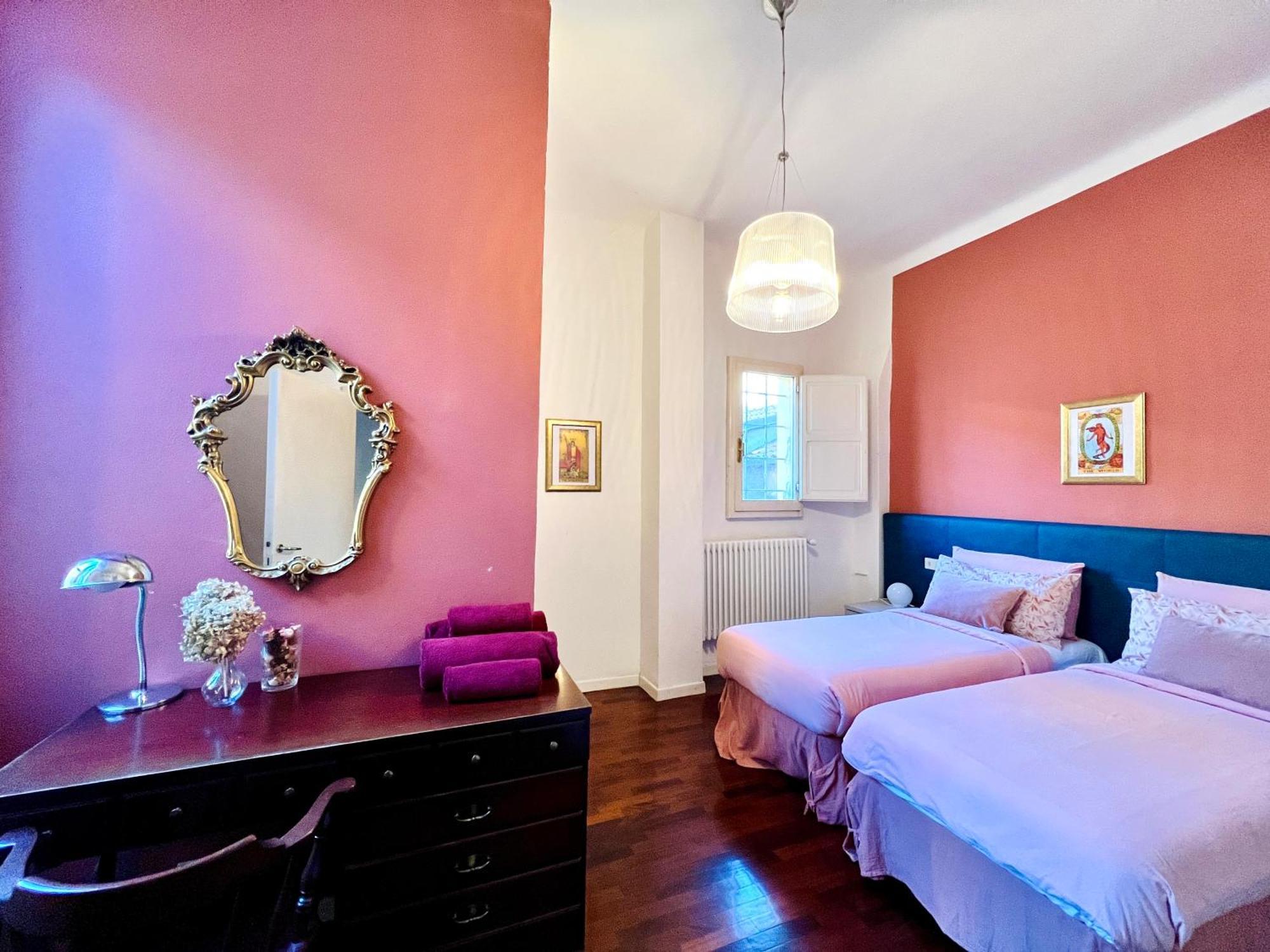 House Of Chariot - In The Heart Of Bologna Apartment Екстериор снимка